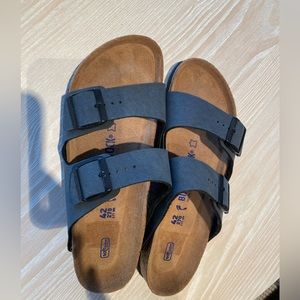 Birkenstock Arizona EU size 42 (US size: W11; M9)